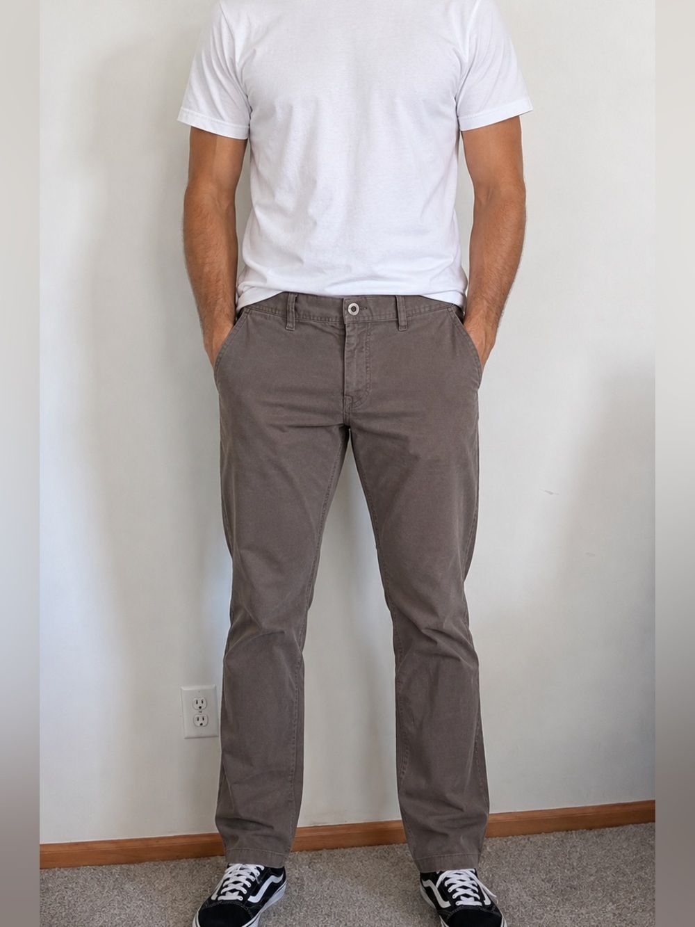 Volcom Men’s Chino Pants Size 34 Brown Straight Fit Skate Casual